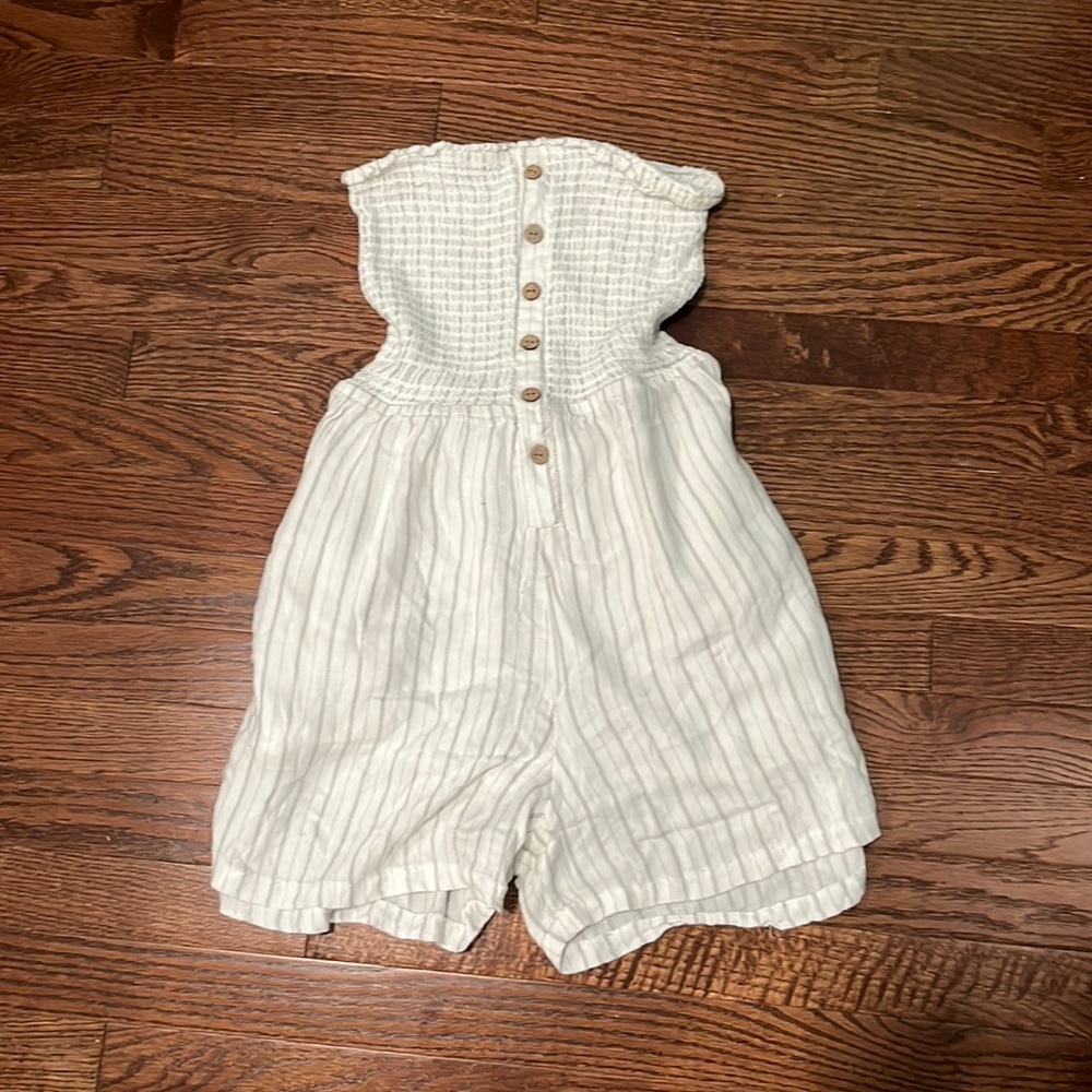 The Brand is Vintage Havana, Size is Girls Medium, and it is white